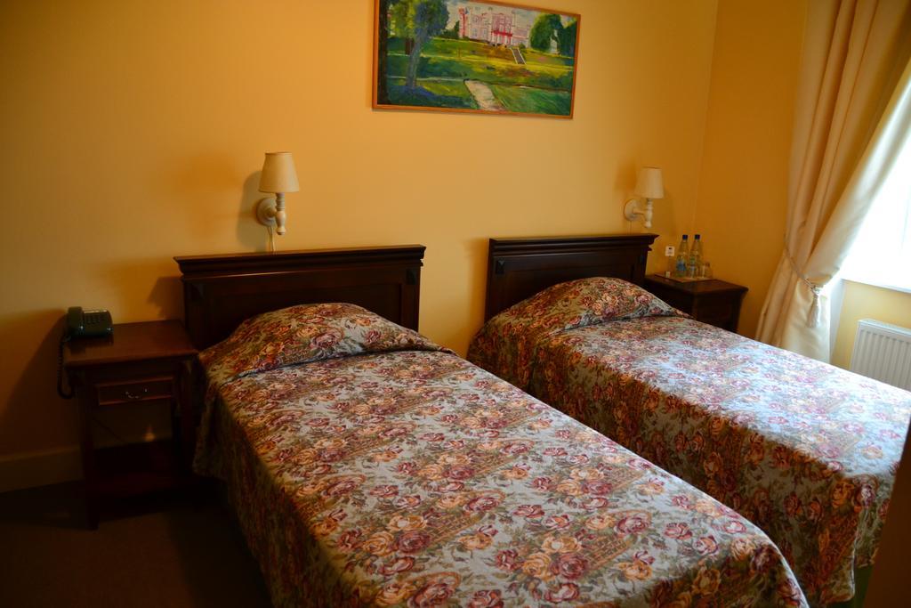 Hotel Birinu Pils Bīriņi Habitación foto